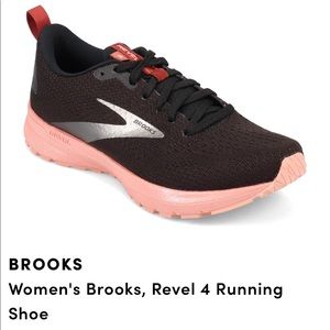 Brooks Revel 4 running shoe *NEW*